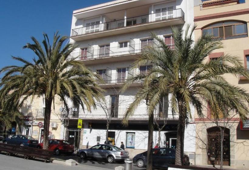 پانسیون Hostal Residencia Celma