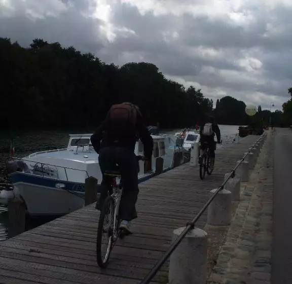 Majatalo Maison D'hôtes Villa Brindille