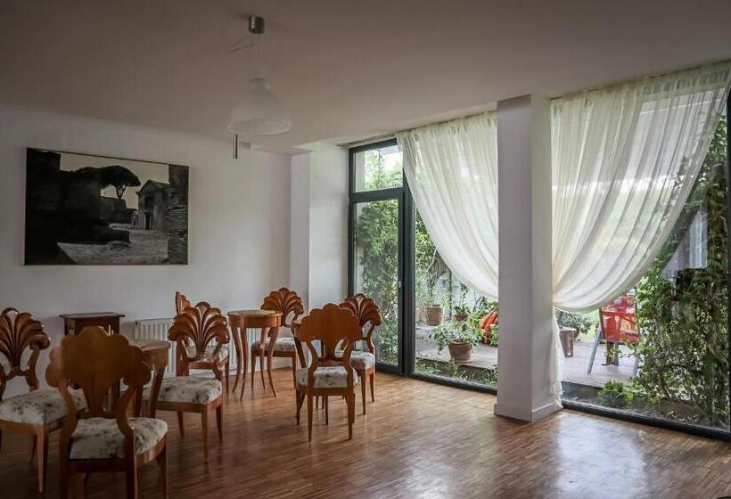 Pensão May Residence