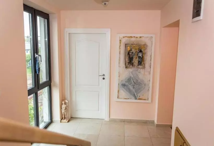 پانسیون May Residence