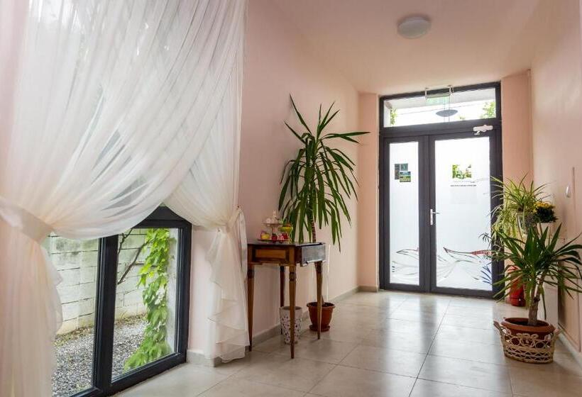 Pensão May Residence