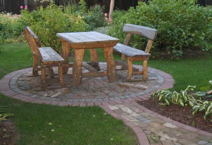 پانسیون Pulkvedis Guest House