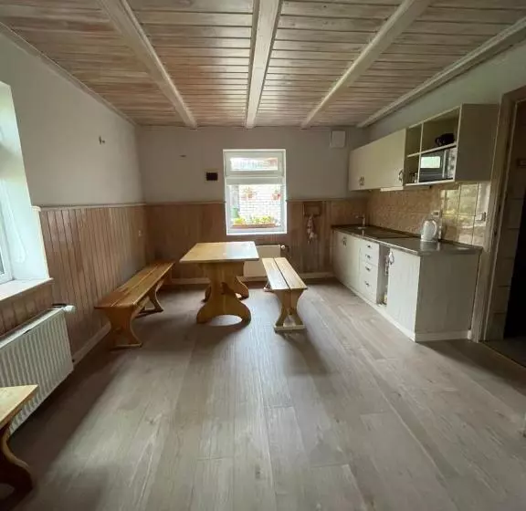 پانسیون Pulkvedis Guest House