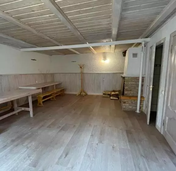 پانسیون Pulkvedis Guest House