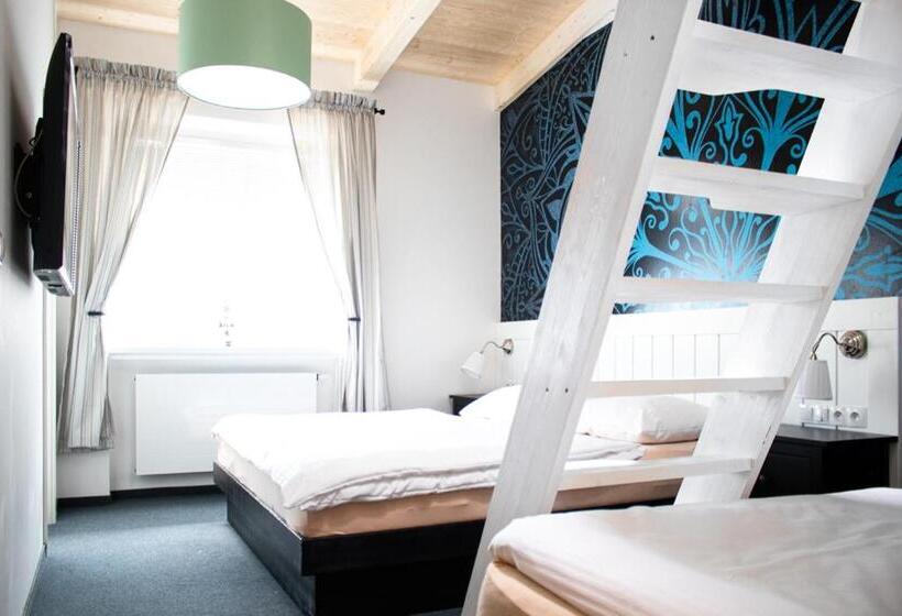 Panzió Rodinný Resort Uko