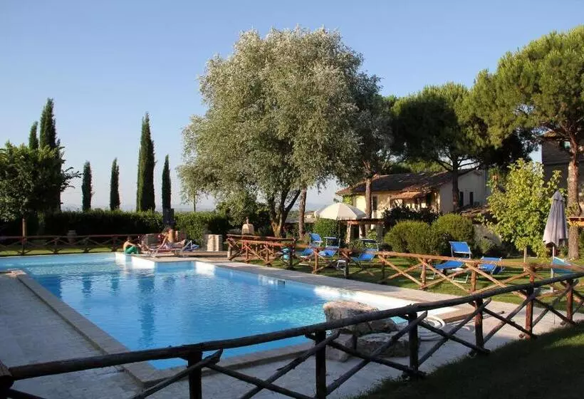 Hotelli Pieve Del Castello