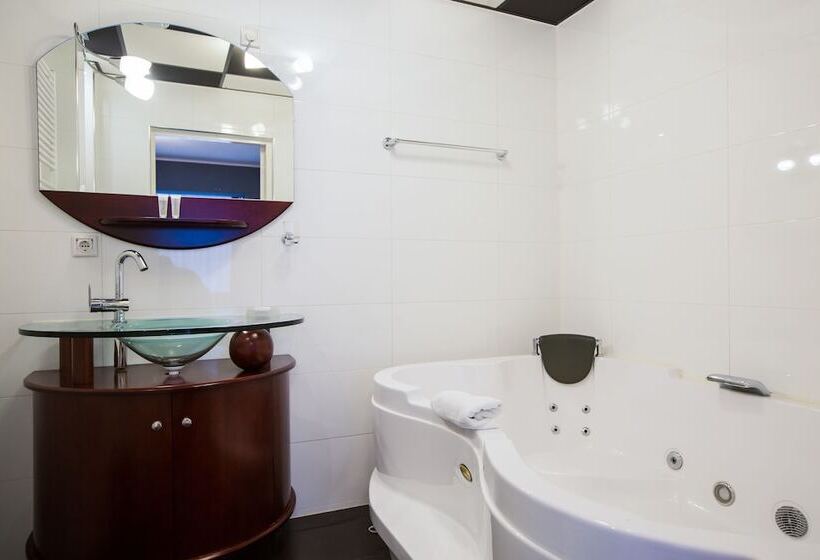 פנסיון Alex Rooms