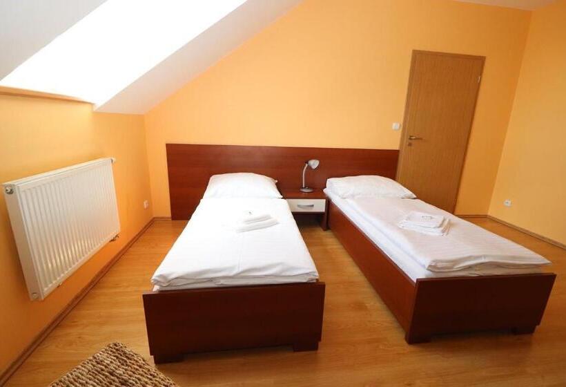 بنسيون Blatenský Dvůr