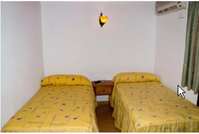 ペンション Hostal Villega