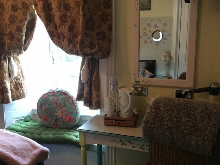 پانسیون Lagganbeg Guest House