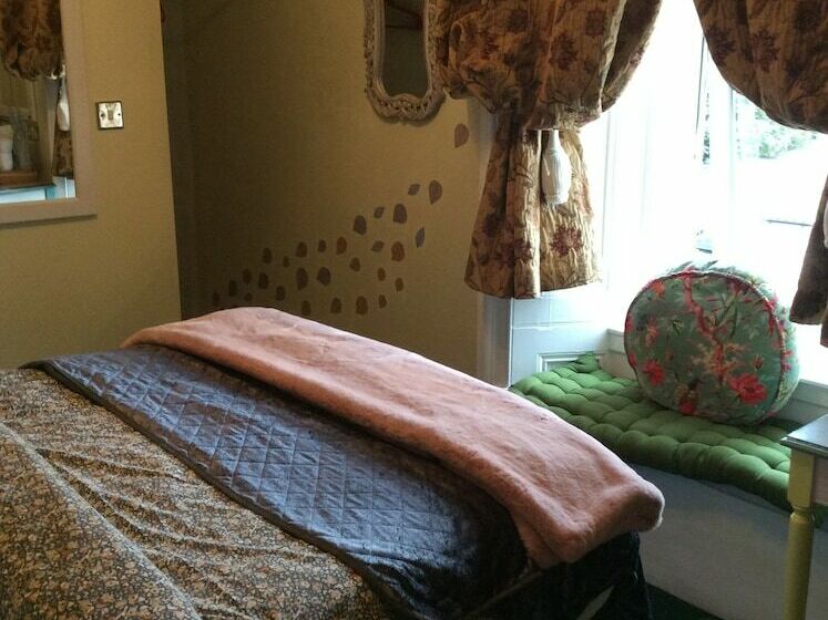 پانسیون Lagganbeg Guest House