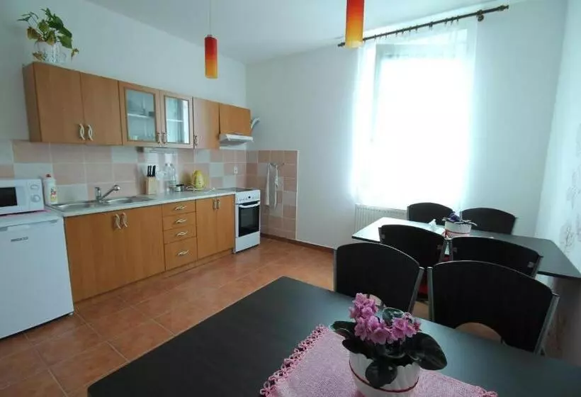 Majatalo Penzion Malaika