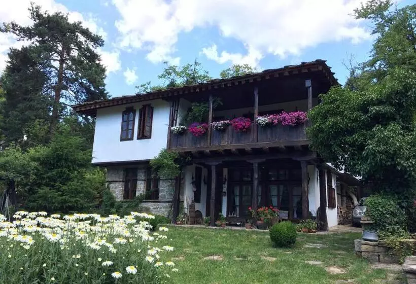 Majatalo Stefanina Guesthouse
