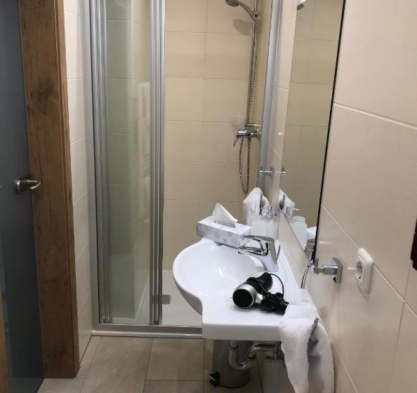 膳宿费 Ticklhof Am See