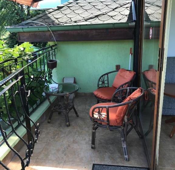 پانسیون Vila Saltanat 41