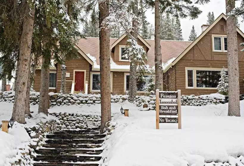 Retkeilymaja Banff Boutique Inn   Adults Only