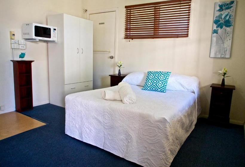 הוסטל Ellie's Guest House