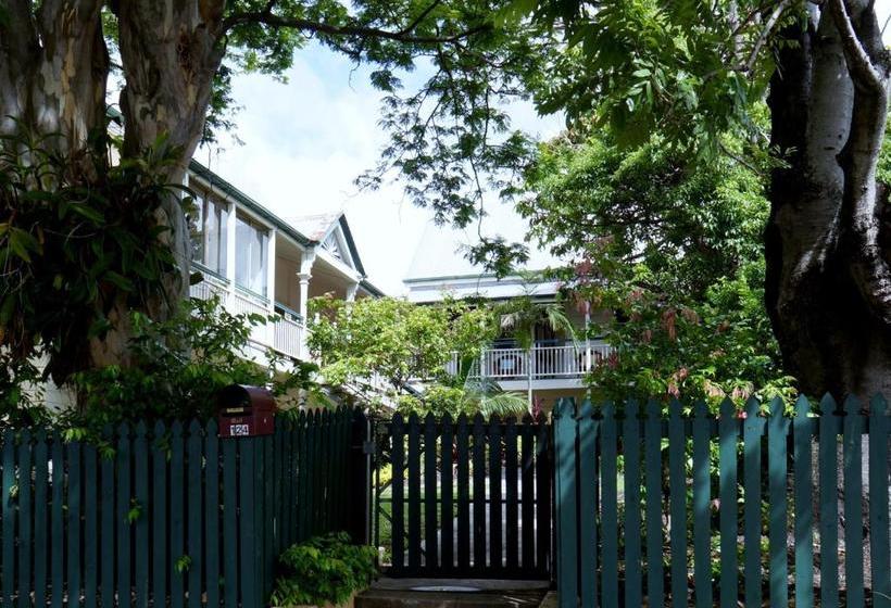 הוסטל Ellie's Guest House