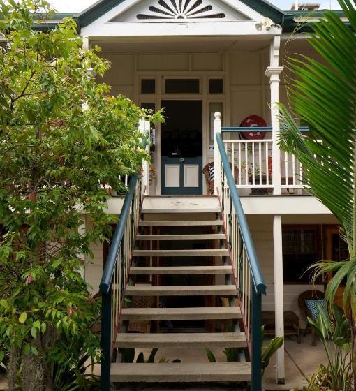 הוסטל Ellie's Guest House