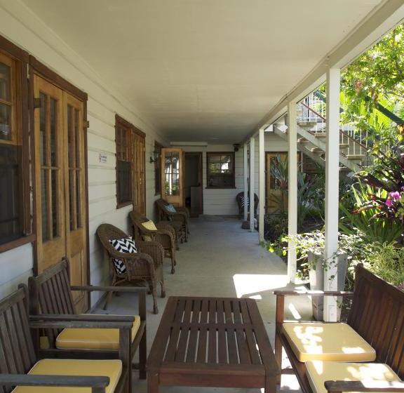 הוסטל Ellie's Guest House