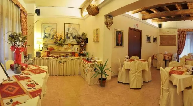 تختخواب و صبحانه Locanda Modigliani