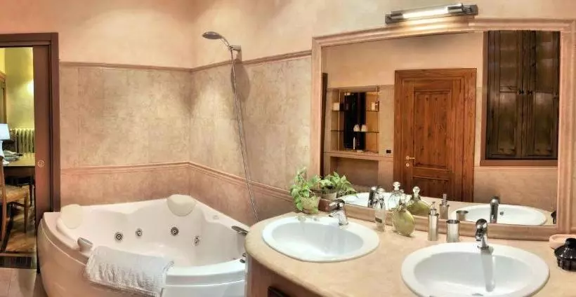 تختخواب و صبحانه Locanda Modigliani