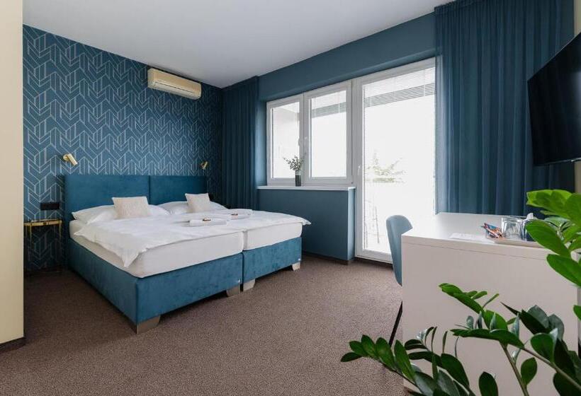 مبيت وإفطار Penzion Tofi