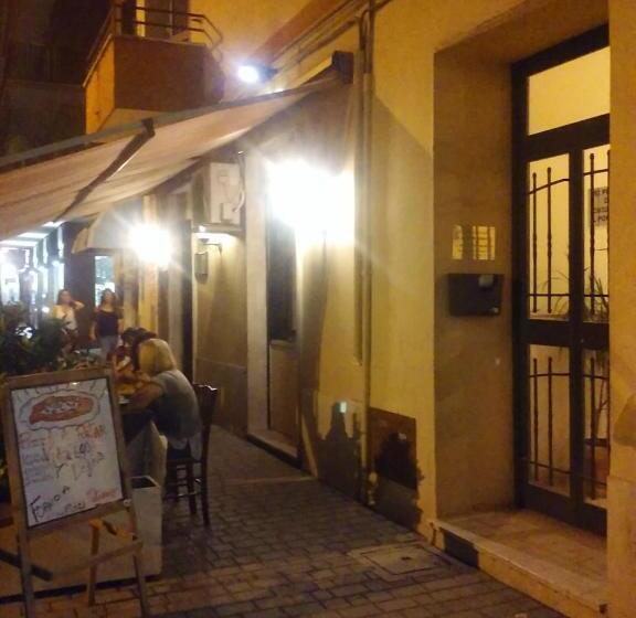 פנסיון Adriatic Room 50 M Dalla Stazione Ferroviaria Di Ciampino E Dalla Navetta Aeroportuale