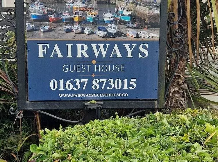 پانسیون Fairways Guest House