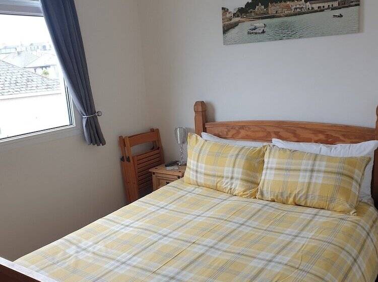 Pensionat Fairways Guest House