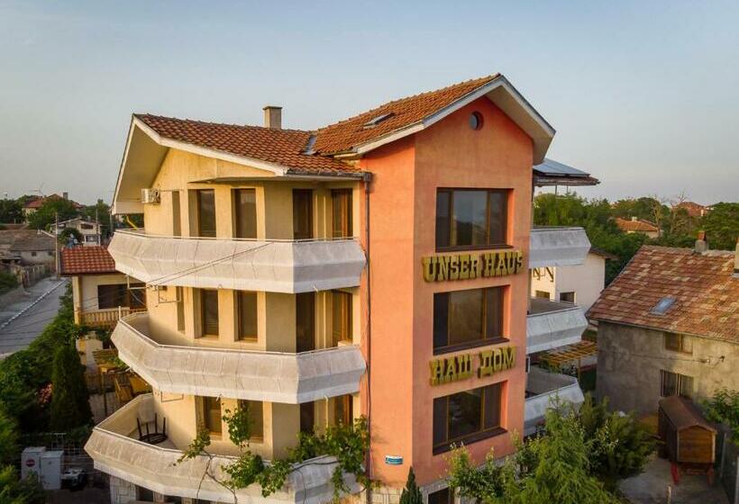 پانسیون Guest House Nash Dom