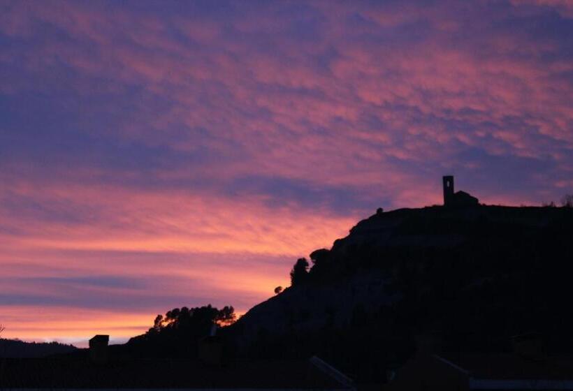 פנסיון Hostal Montserrat