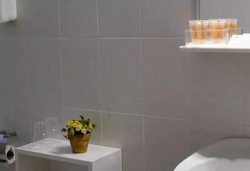 Majatalo Hostal Montserrat