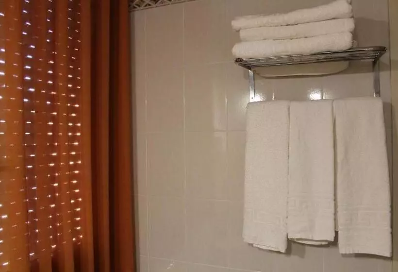 Majatalo Hostal Montserrat