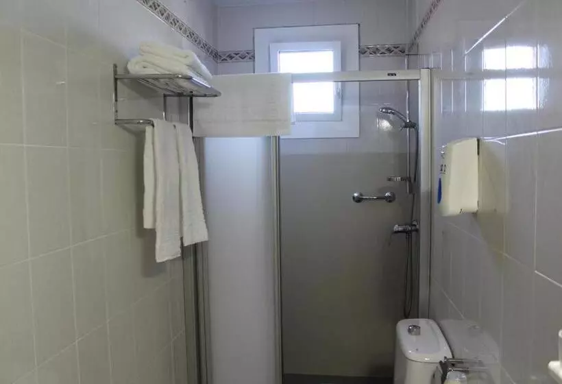 Majatalo Hostal Montserrat