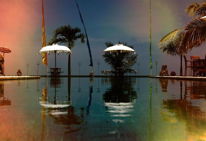 بنسيون Kelapa Lovina Beach Villa