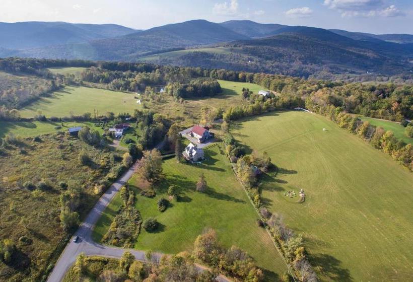 Пансион Village Suites