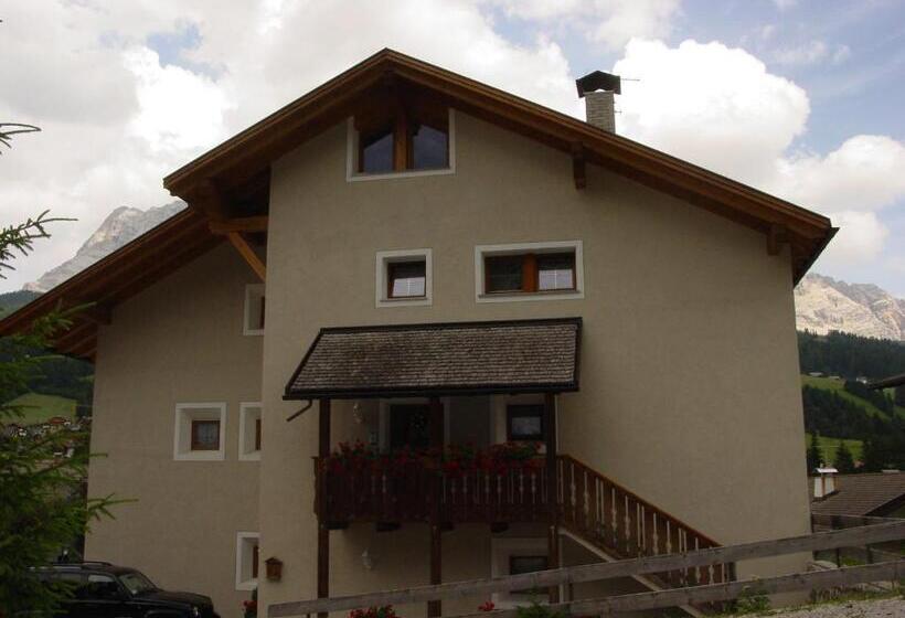 Ciasa Rudiferia Appartamenti In Alta Badia