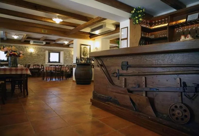 Hotelli Agriturismo La Rosta