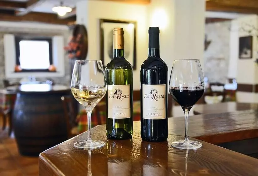 Hotelli Agriturismo La Rosta