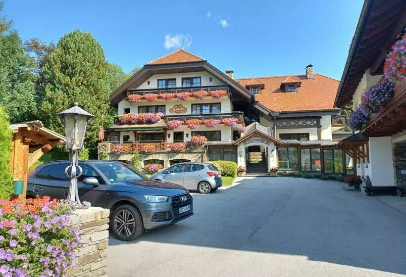 ホテル Stegmühlhof