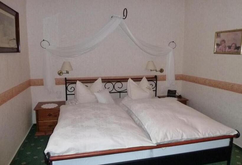 펜션 Alte Weinstuben Steinfelder Hof Garni