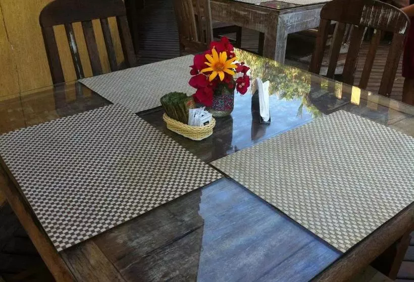 پانسیون Flamboyant Residence