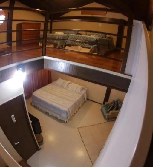 پانسیون Flamboyant Residence