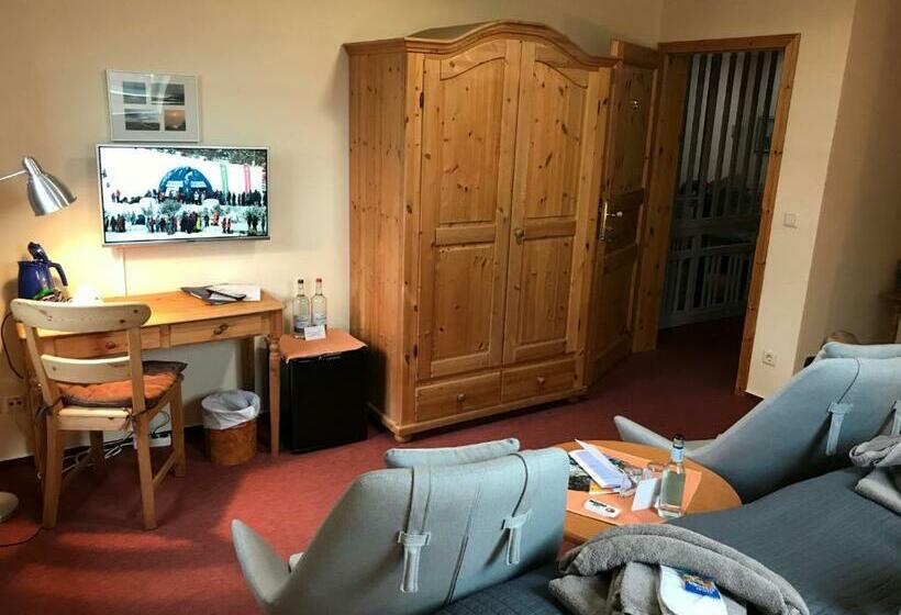 펜션 Friesenhof Nieblum   Hotel Garni