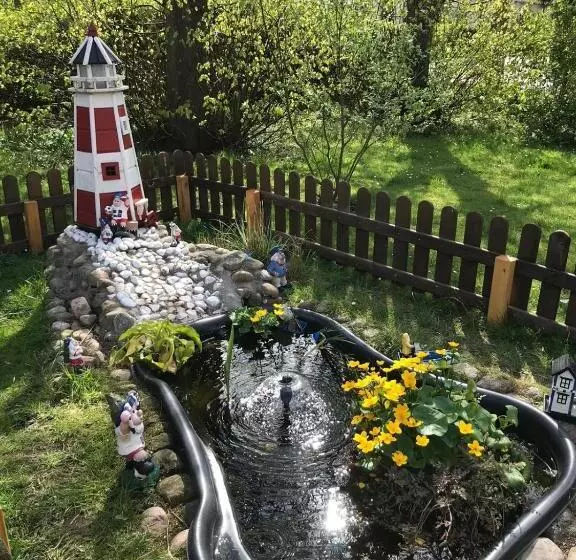 ペンション Friesenhof Nieblum   Hotel Garni