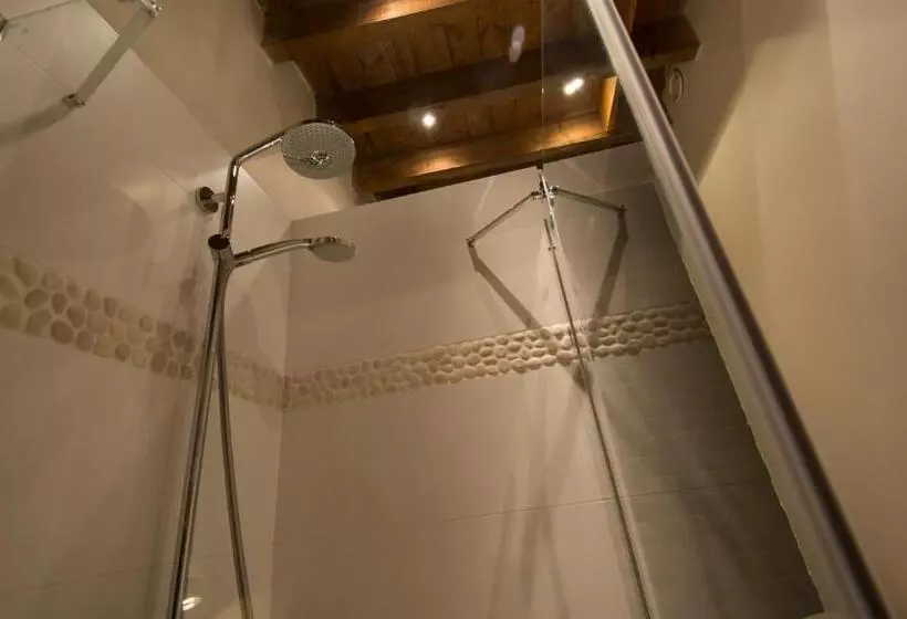 Majatalo Gastenkamers Uitgaanslapen