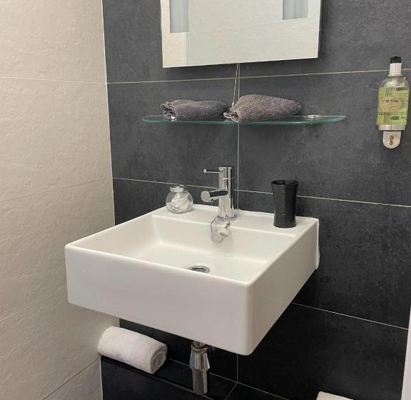 膳宿费 Gowanlea Guest House