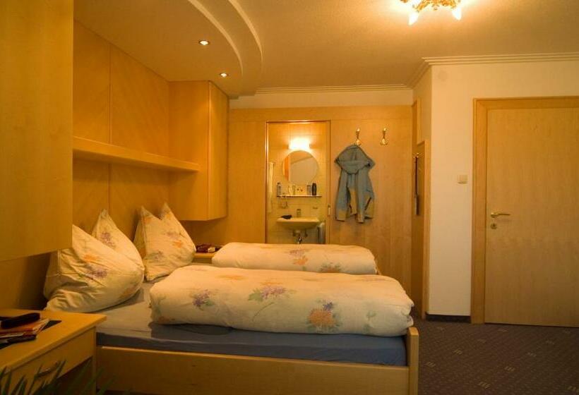 פנסיון Gästehaus Rosi