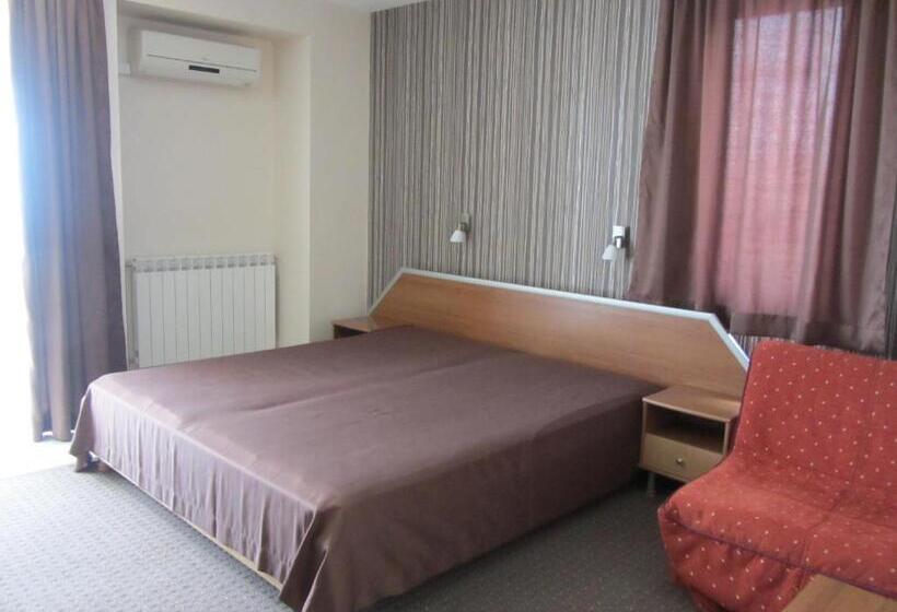 ペンション Guest House Ianis Paradise